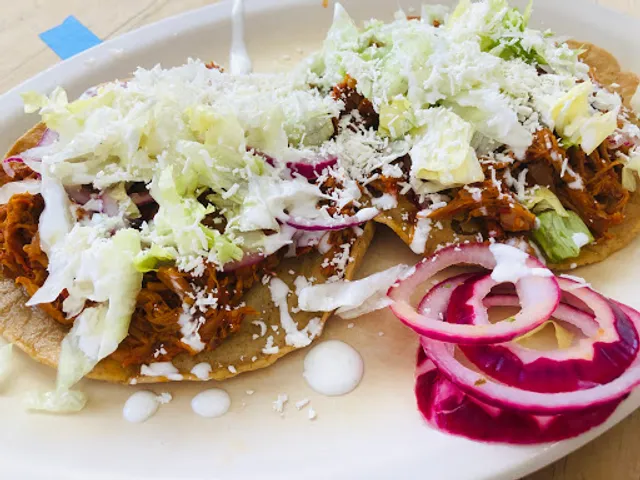 Súper fonda La Lupita Nueva Inglaterra