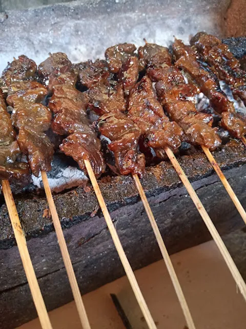 Sate Kerbau "Sederhana" Bu Dairi
