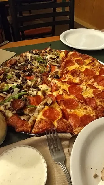 Round Table Pizza