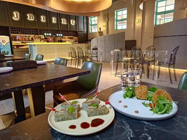 J-BIIRU Restaurant and Pub