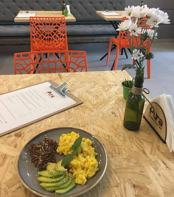 Pura Empório Café, Mercado Saldável