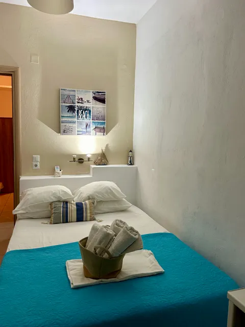 Smaragdi Rooms & Studio