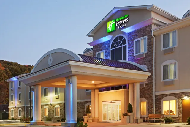 Holiday Inn Express & Suites Meriden by IHG
