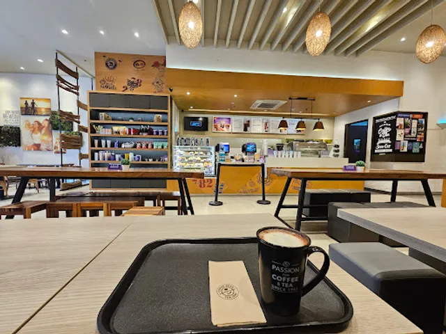 Coffee Bean & Tea Leaf