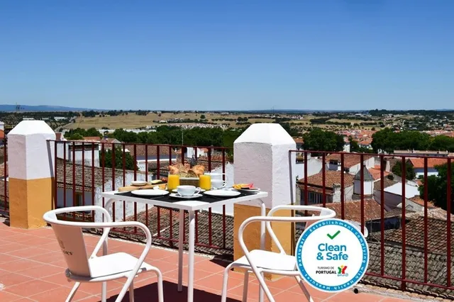 The Noble House Hotel - Évora