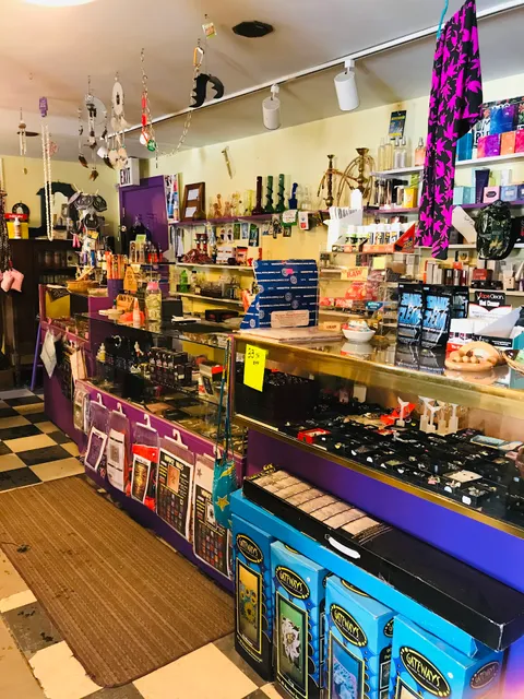 Hidden Treasures Smokin' Shop