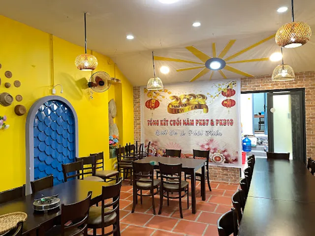 NHÀ HÀNG BẾP BỜ BIỂN VÀNG