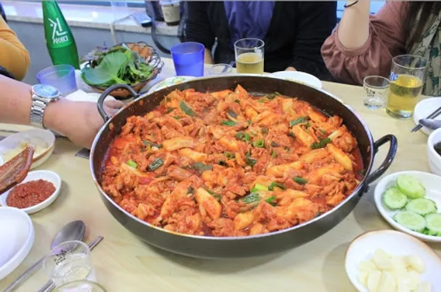 닭갈비 타운 915호(훼미리타워)