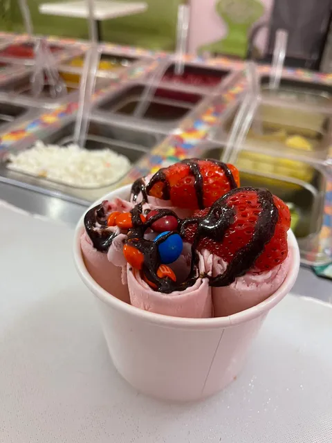 Sunberi Frozen Yogurt & Crepe