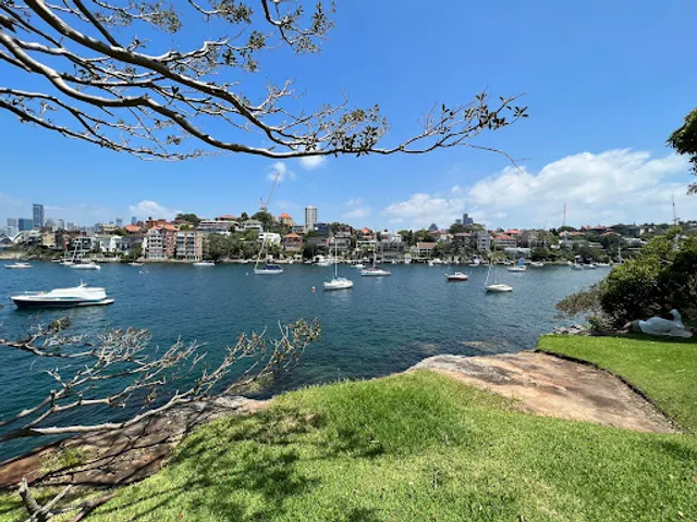 Cremorne Point Garden And Walk