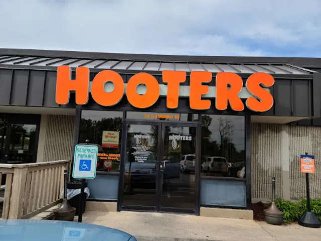Hooters