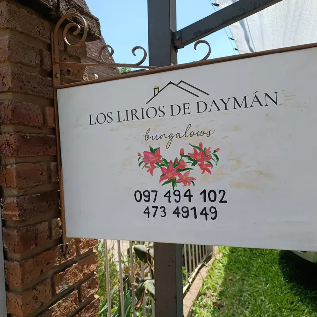 Los lirios de Dayman Bungalows