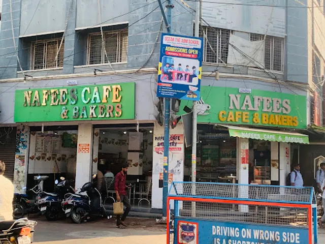 Nafees Cafe