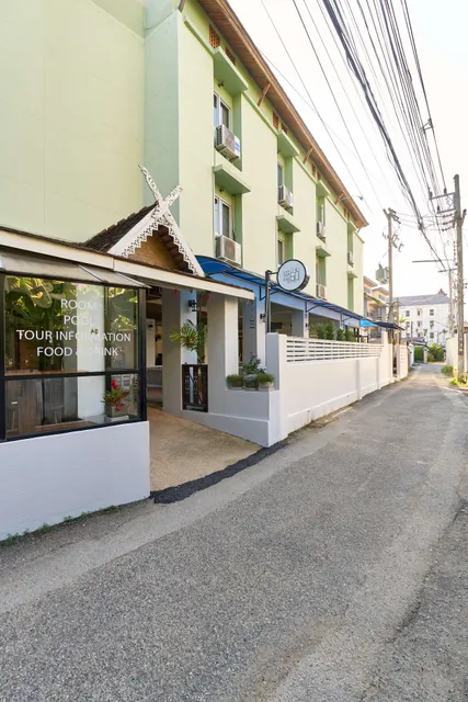 Thapae60 Mini Hotel (ท่าแพซิกตี้)