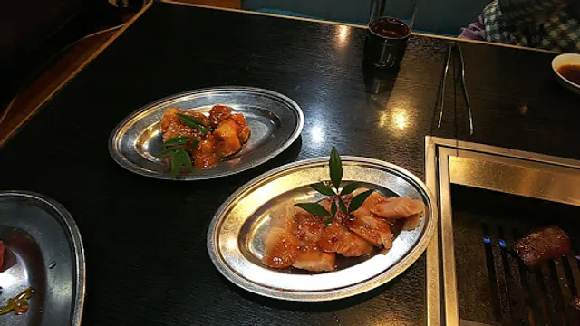 焼肉ダイニング