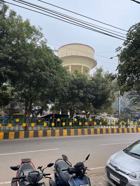 ए आर होमस्टे और डॉरमेट्री वृंदावन