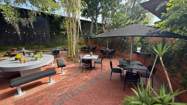 Martini's Organic Restaurant