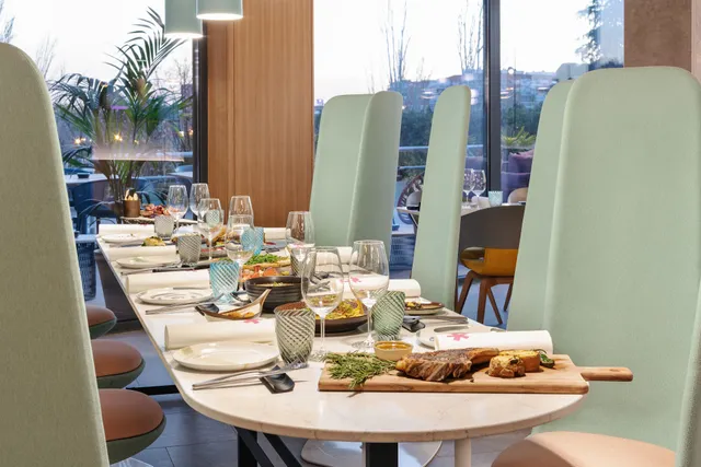 RESTAURANTE INSOLITO