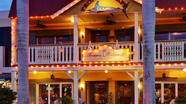 Tommy Bahama Restaurant, Bar & Store
