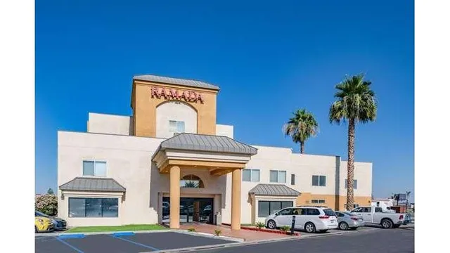 Ramada by Wyndham Bakersfield North
