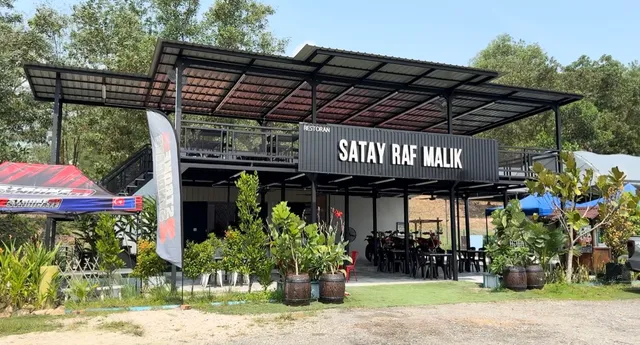 Satay Raf Malik