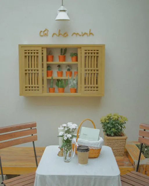 Cả Nhà Mình Coffee