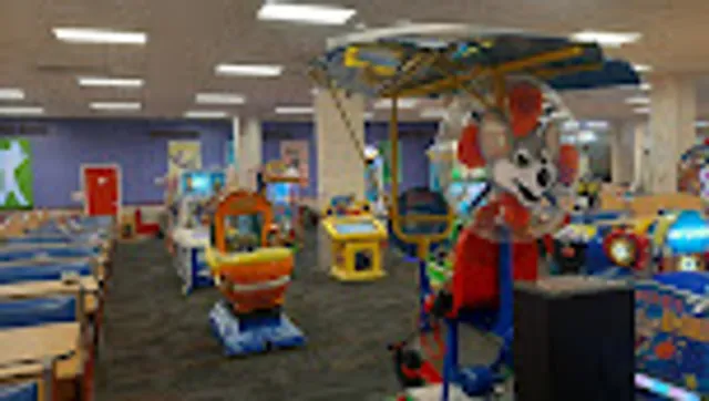 Chuck E. Cheese's | Plaza Centennial Mall