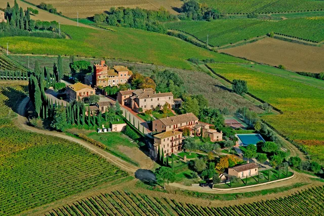 Borgo Tre Rose - Country Hotel Montepulciano