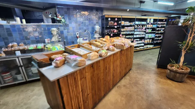 Fresh Earth Food Store - Blairgowrie Delta Central