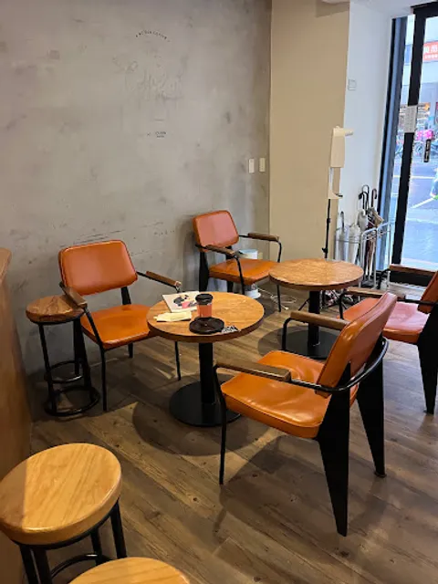 LOUISA COFFEE Shuanghe Yuantong Shop