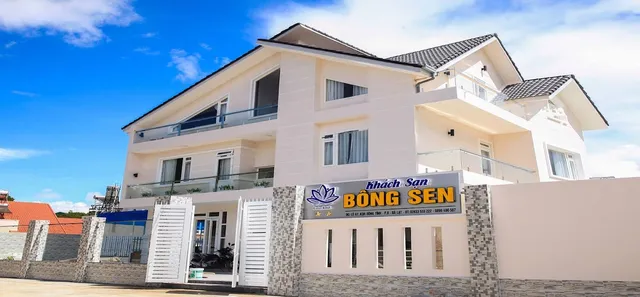 Khách sạn Bông Sen