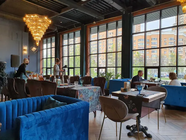 Mansard restaurant and hall