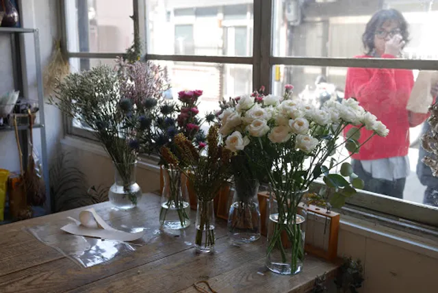 chapter flowers cafe