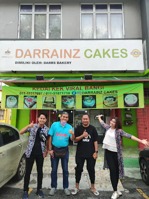 DARRAINZ CAKES