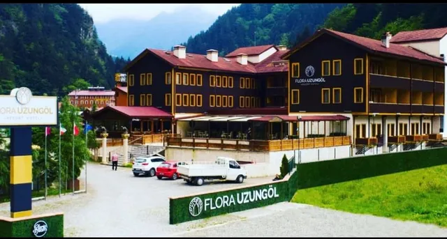 Flora Uzungöl Resort Hotel