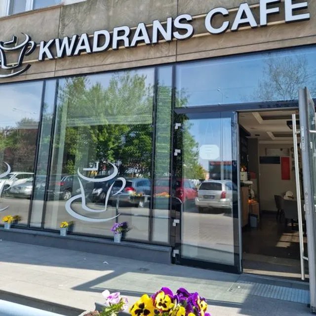 Kwadrans Cafe
