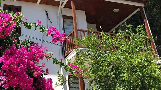 AŞKYAKA APART - SADECE SEZONLUK DAİRE KİRALIYORUZ