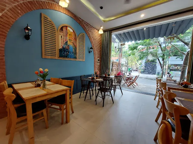 L'Italiano Restaurant Danang