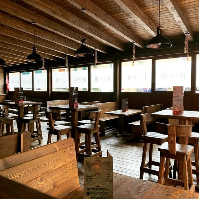 Lucifer Pub-Pizzeria