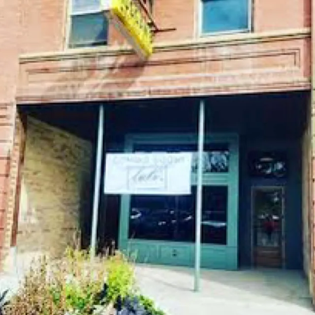 Lulu’s On The Square