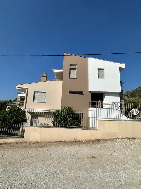 Our House/Luxury Suites