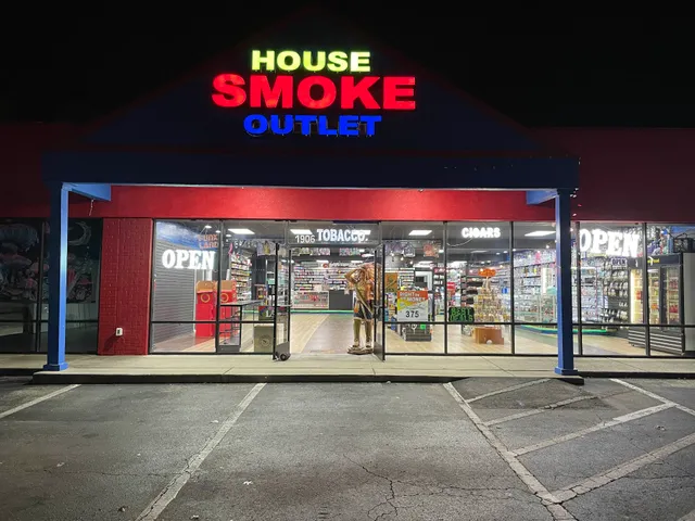 Super Smoke Outlet