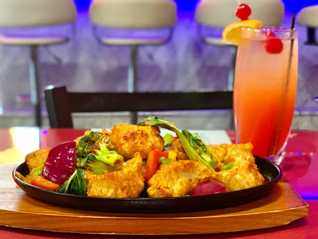 Everest Restaurant and Bar