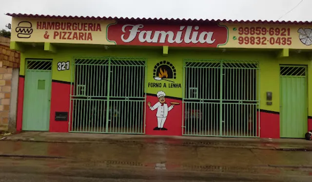 Pizzaria & Hambúrgueria Família Forno a Lenha / Porto Seguro OFC