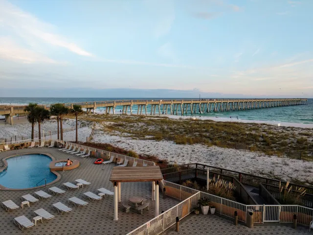 Summerwind Resort by Dale E. Peterson Vacations