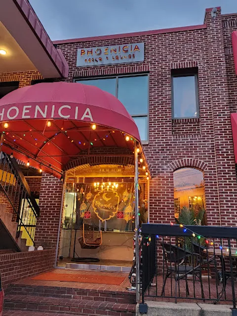Phoenicia Resto & Lounge