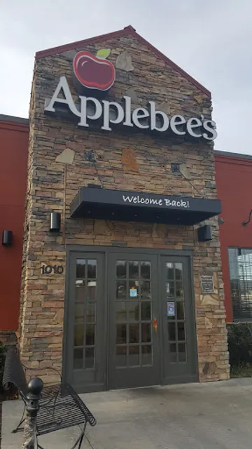 Applebee's Grill + Bar