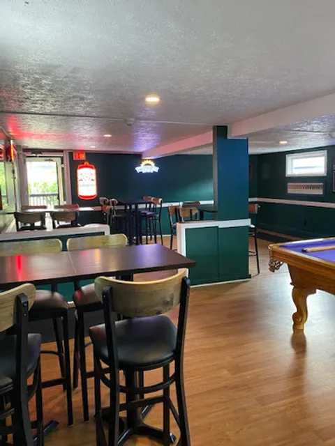 Chantilly’s Restaurant & Pub