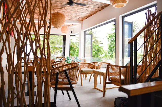 Roxane Cafe & Restaurant Phuket