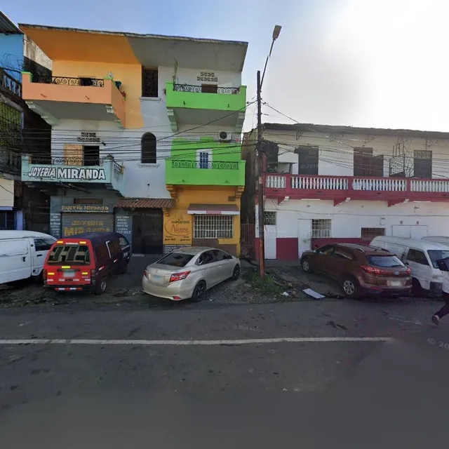 Empanadas Nenen Calle Q, Calidonia